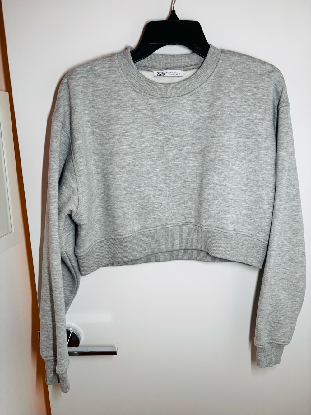 Zara Cropped Heather Gray Crewneck Sweatshirt - medium